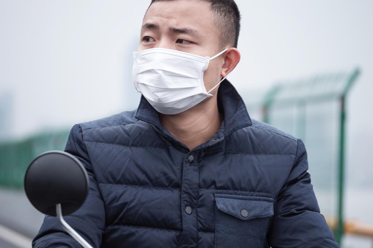 Man wearing face mask