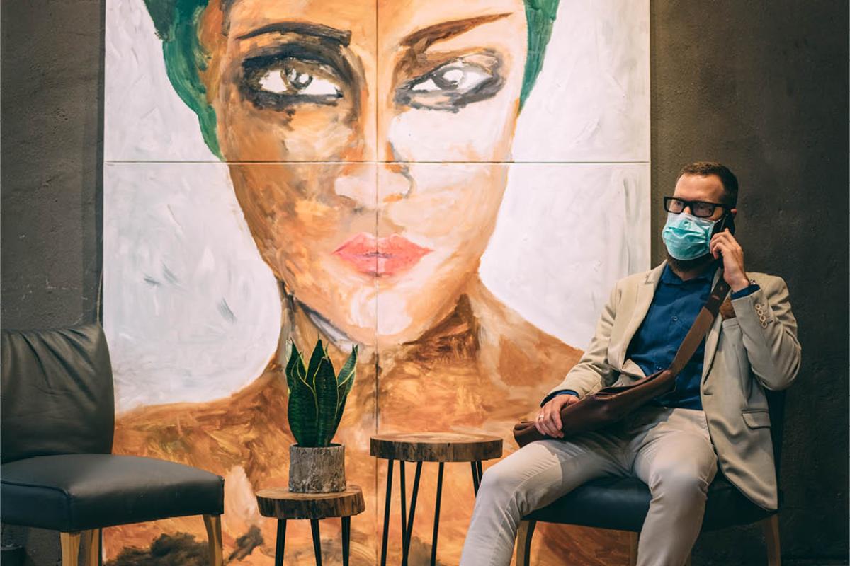 Man wearing a face mask